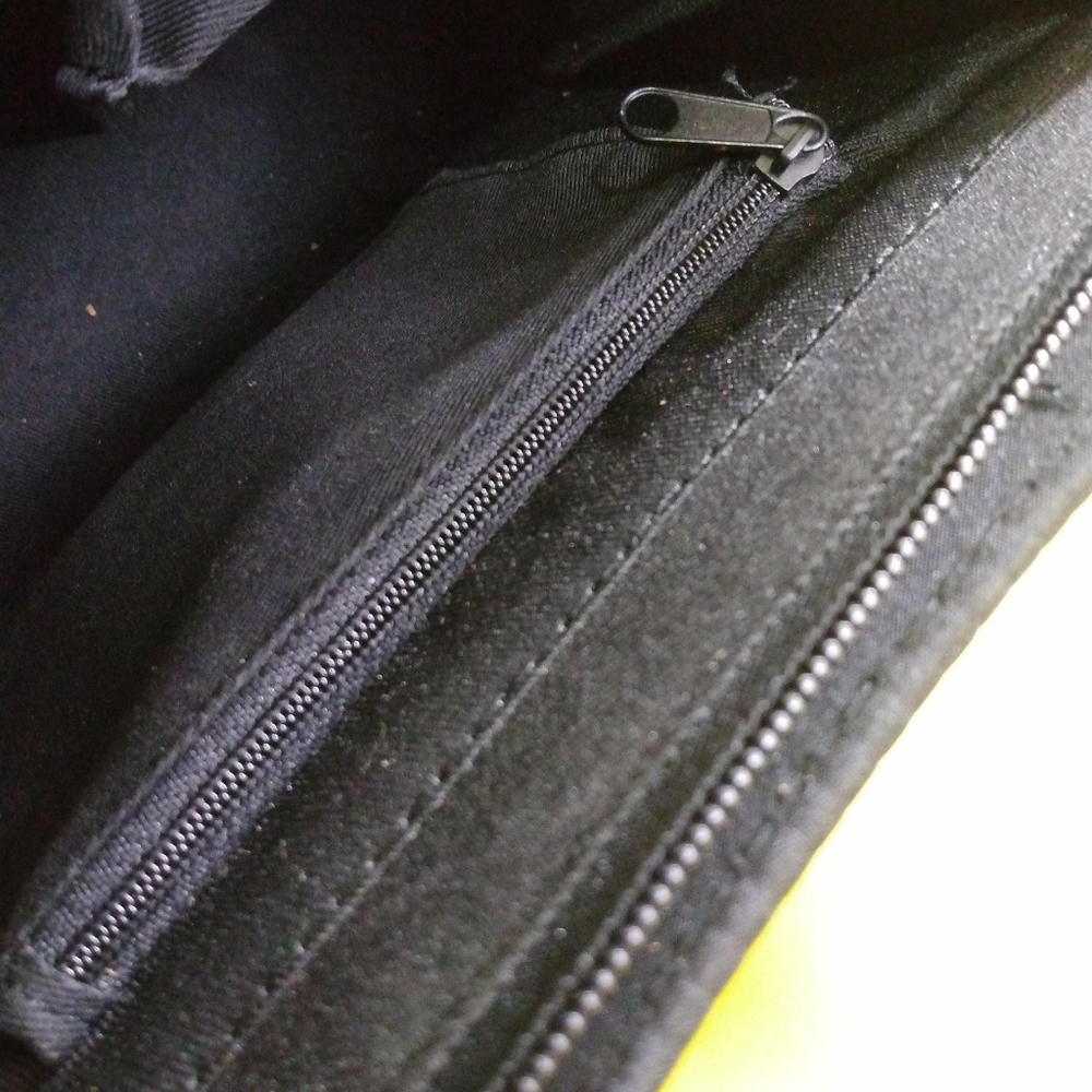 Black Small Purse/W Easter Theme - image 8